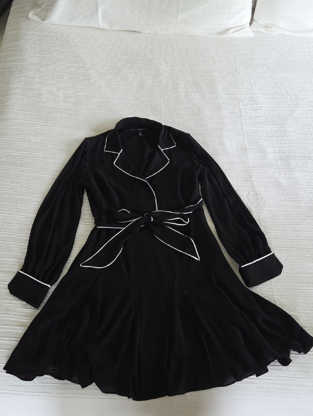 White House Black Market Black Long-Sleeve Wrap Dress with White Piping